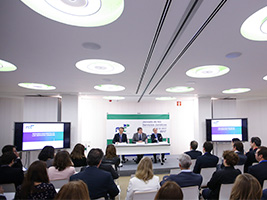 FCC’s legal department holds its second professional seminar