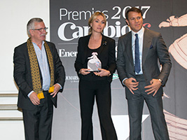Esther Alcocer Koplowitz, presidenta de FCC, recoge el premio Cambio 16 a la mejor empresa del año