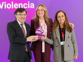 FCC premia a Fundación ONCE por su labor y atención a las mujeres víctimas de violencia de género