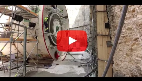 FCC Construcción pública nuevo vídeo que muestra la instalación de la tuneladora del Metro de Riad