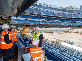 FCC Construcción presente en la visita del alcalde de Madrid al proyecto de reforma del estadio Santiago Bernabéu