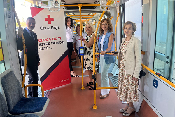 Cruz Roja y Tranvía de Murcia lanzan una campaña que pone de manifiesto todo lo que aportan las Personas Mayores a nuestra sociedad