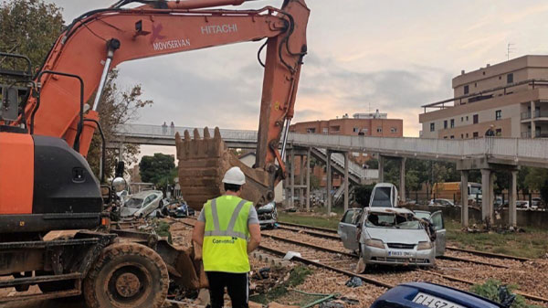 El área de construcción del Grupo FCC colabora en las tareas de restablecimiento de los servicios afectados por la DANA